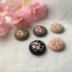 桜刺繍ブローチ(ヘアゴム可) 4枚目の画像
