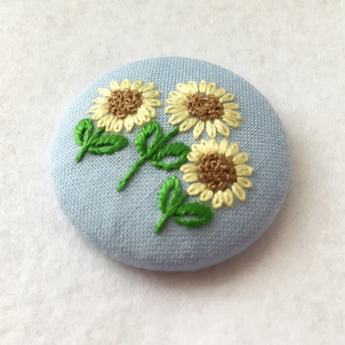 ひまわり刺繍ブローチ ブローチ gleen-t 通販 5765342｜Creema