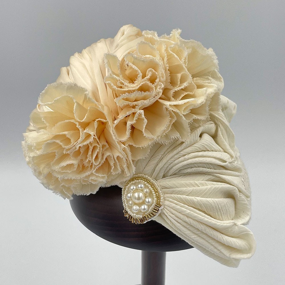 ビーズ刺繍のミニカクテルハット｜ロイヤルウェディング大人のトーク帽・ヘッドドレス・結婚式ヘア