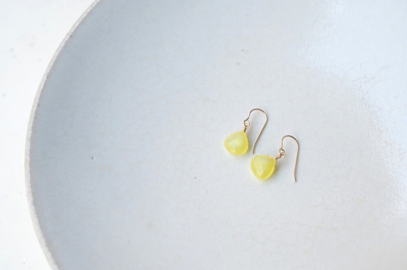 Yellow Hydro quartz 　pierced earrings 2枚目の画像