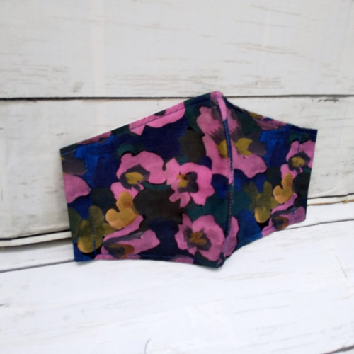 サイズが選べる】リバティー生地秋冬柄のおしゃれな立体布マスク  