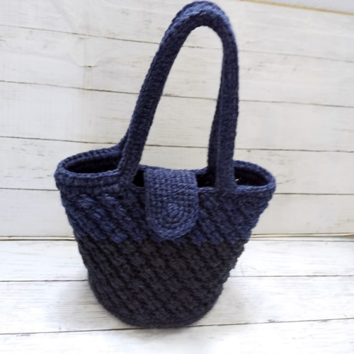 【ちょこさん専用】familiarネイビー編み込みかごバッグ ちょこさん専用】familiarネイビー編み込みかごバッグ - メルカリ