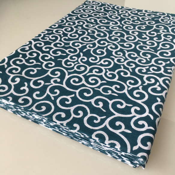 ☆花唐草模様の小紋反物 絽小紋（花唐草）(浅黄): 着物｜着物（