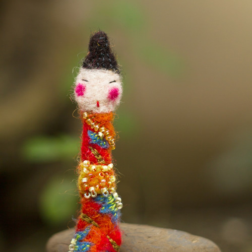 羊毛フェルトーブローチ ハンドメイド 着物 プレゼント アクセサリー ジュエリー 羊毛フェルトーブローチ ハンドメイド 着物 プレゼント