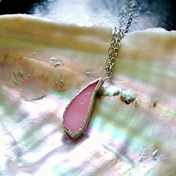 ステンドグラス　花びらネックレス～恋するピンク～ 4枚目の画像