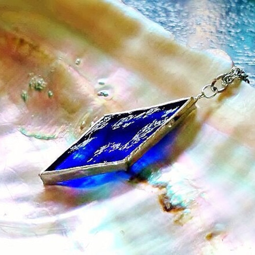 ステンドグラス 菱形ネックレス～コバルトブルー～ ネックレス