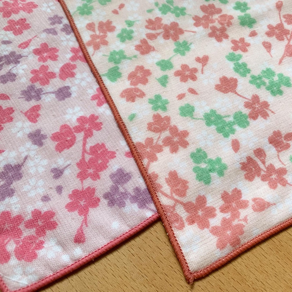 桜ガーゼタオルハンカチ（淡紅藤色）【ninokumo】 3枚目の画像