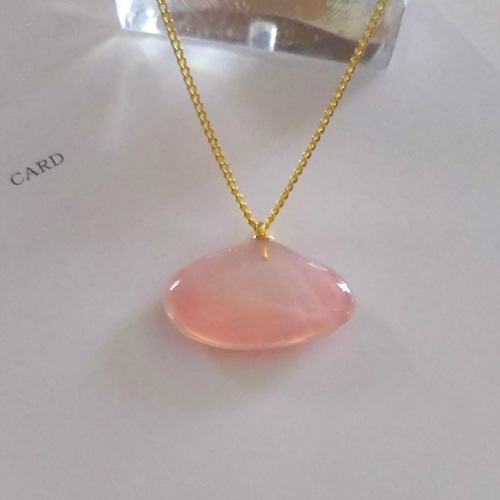 桜貝　ペンダントネックレス 桜貝ネックレス 天然の桜貝をアクセサリーにしました。 ネックレス