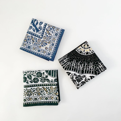 静かな森 大判ハンカチーフ（Silent BLACK）プチスカーフ バンダナ