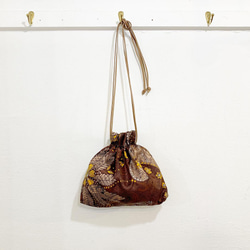 フランス製シルク生地のドローストリング巾着バッグ（BROWN Paisley）ペイズリー柄 2枚目の画像