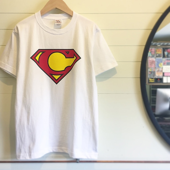Superman?／ホワイト - イニシャルオーダーTシャツ 2枚目の画像