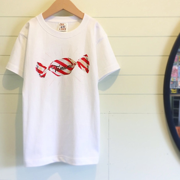 Red Candy／ホワイト - ネームオーダーTシャツ 1枚目の画像