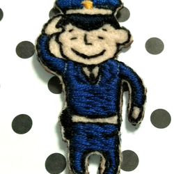 警察官とパトカー　手刺繍ワッペン 2枚目の画像