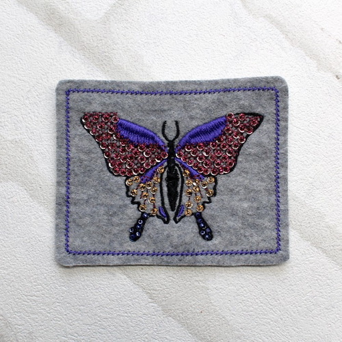 ビーズ刺繍のデザインタグ ～バタフライ～ ワッペン・アップリケ