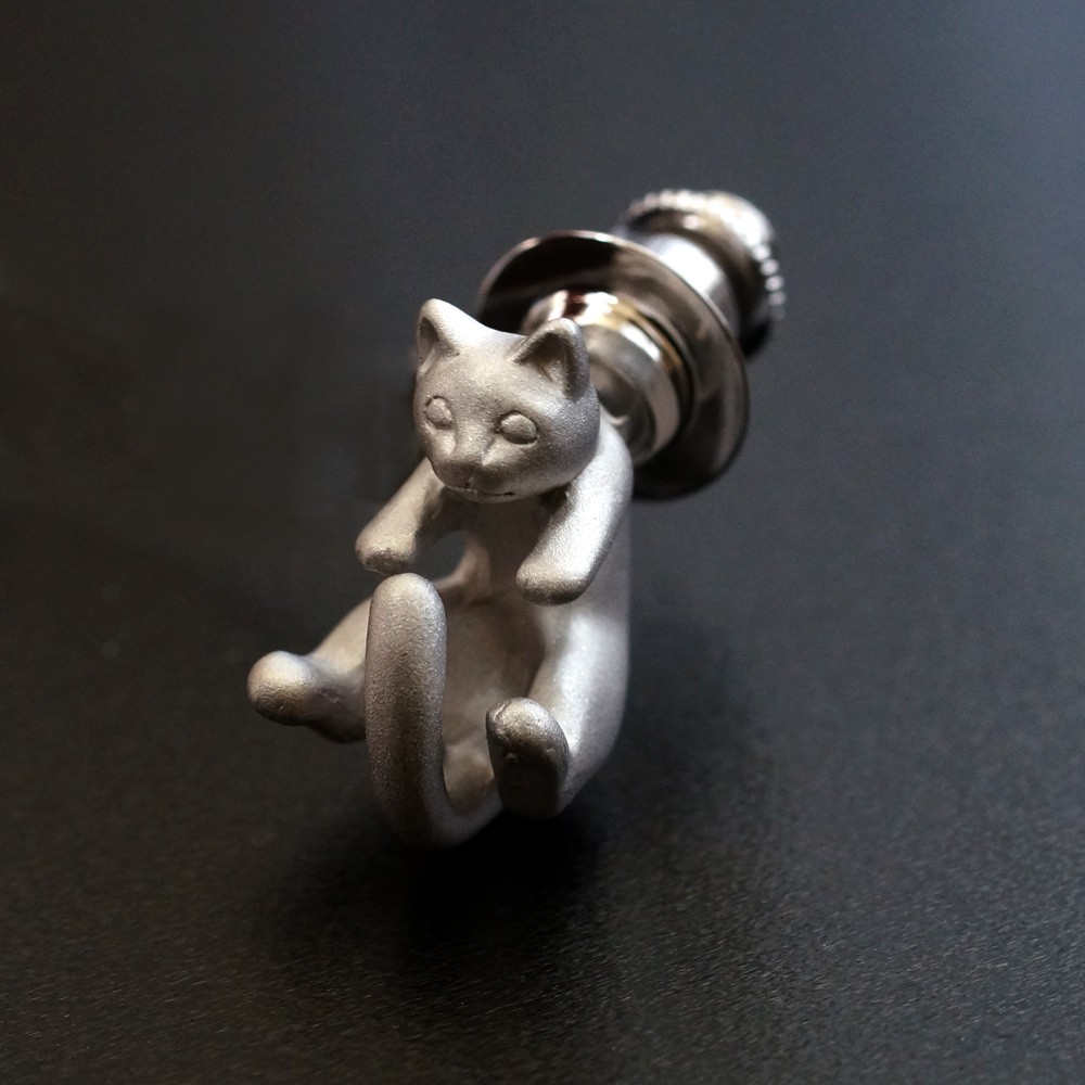 猫ピンブローチ（ラテュ）マットシルバー