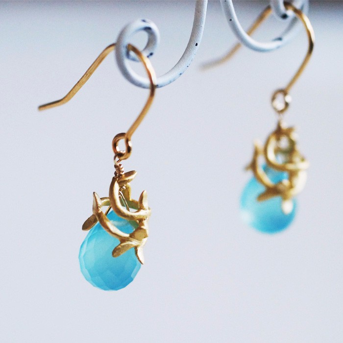 樹の雫ピアス(ペア)ブルー/シーブルーカルセドニー