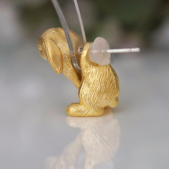 兔子耳環 垂耳單耳 / 啞光金 第3張的照片