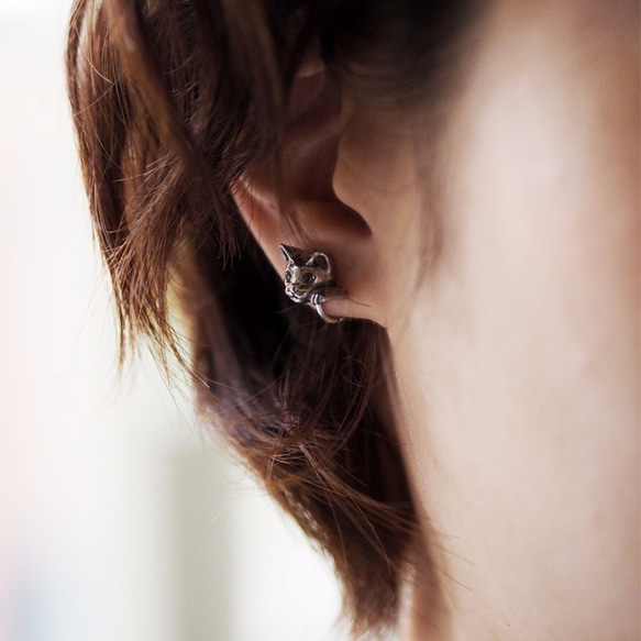 Maneki Neko 耳環 小精靈單耳 / 銀色 第4張的照片