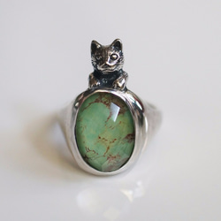 水晶和綠松石彩色貓戒指 第3張的照片