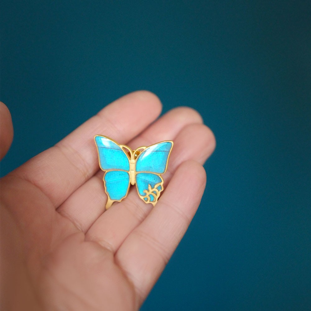 アンティーク ドールに 純銀製 モルフォ蝶の小さなブローチ