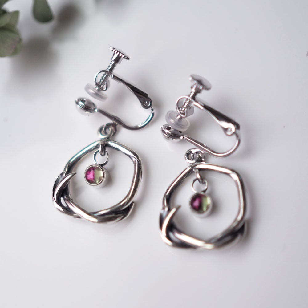 麗イヤリング（ペリドット＆ルビー）片耳