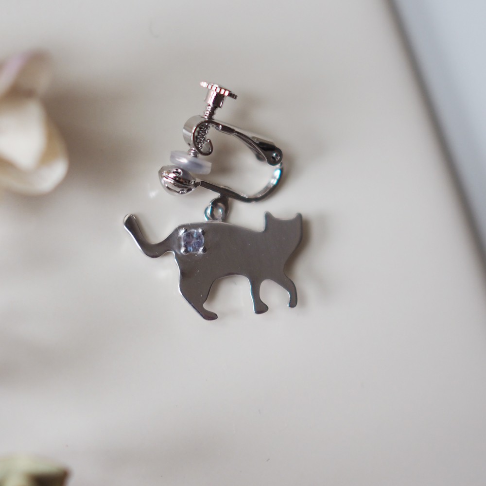 片耳 猫シルエットピアス/イヤリング(歩き猫) タンザナイト,ピンクトルマリン,アクアマリン