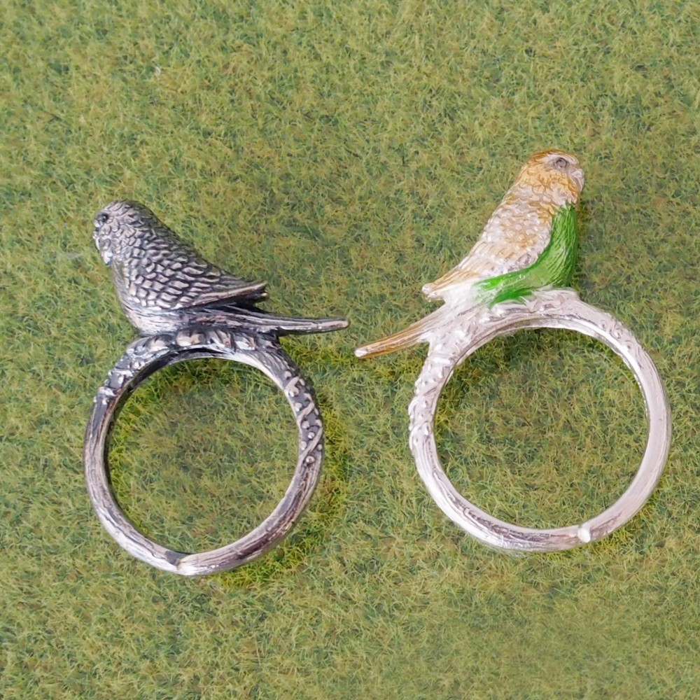 手乗りセキセイインコリング