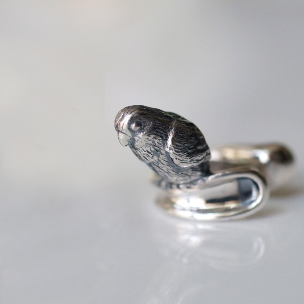 ボタンインコイヤーカフ燻し