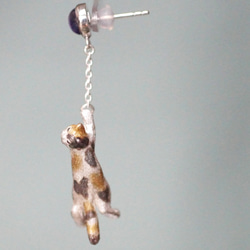 風船をつかまえた三毛猫ピアス 片耳 5枚目の画像