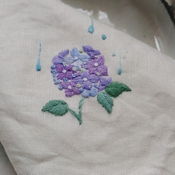 手刺繍ハンカチ｢紫陽花」 2枚目の画像