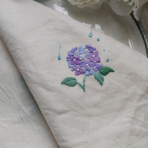 手刺繍ハンカチ｢紫陽花」 ハンカチ・手ぬぐい 糸里~itori~ 通販