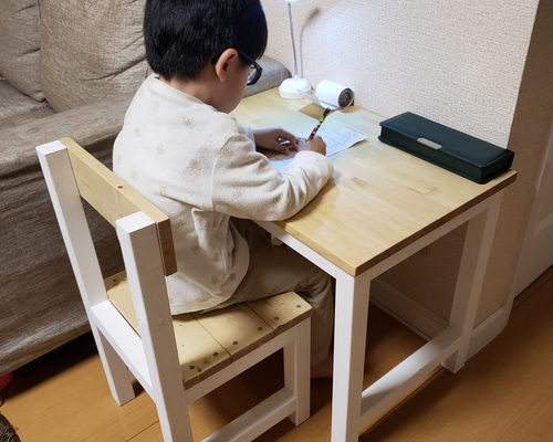 ☆手作り☆ 子供用 ハンドメイド チェア＆デスク セット ☆手作り☆ 子供用 ハンドメイド チェア＆デスク セット
