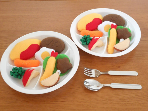 【サンプルページNo.7】フェルトままごと　洋食プレート フェルトのおままごと☆洋食セット おもちゃ・人形 *Blue Bee* 通販