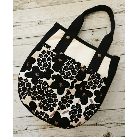ハンドメイド☆両手持ち手トートバッグ(M) トートバッグ Shizu 通販 