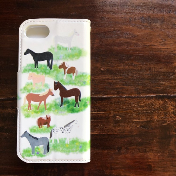 coming soon!近日入荷 「放牧」　iPhone7/8手帳型ケース　競馬　馬　かわいい　競走馬　春　　 2枚目の画像