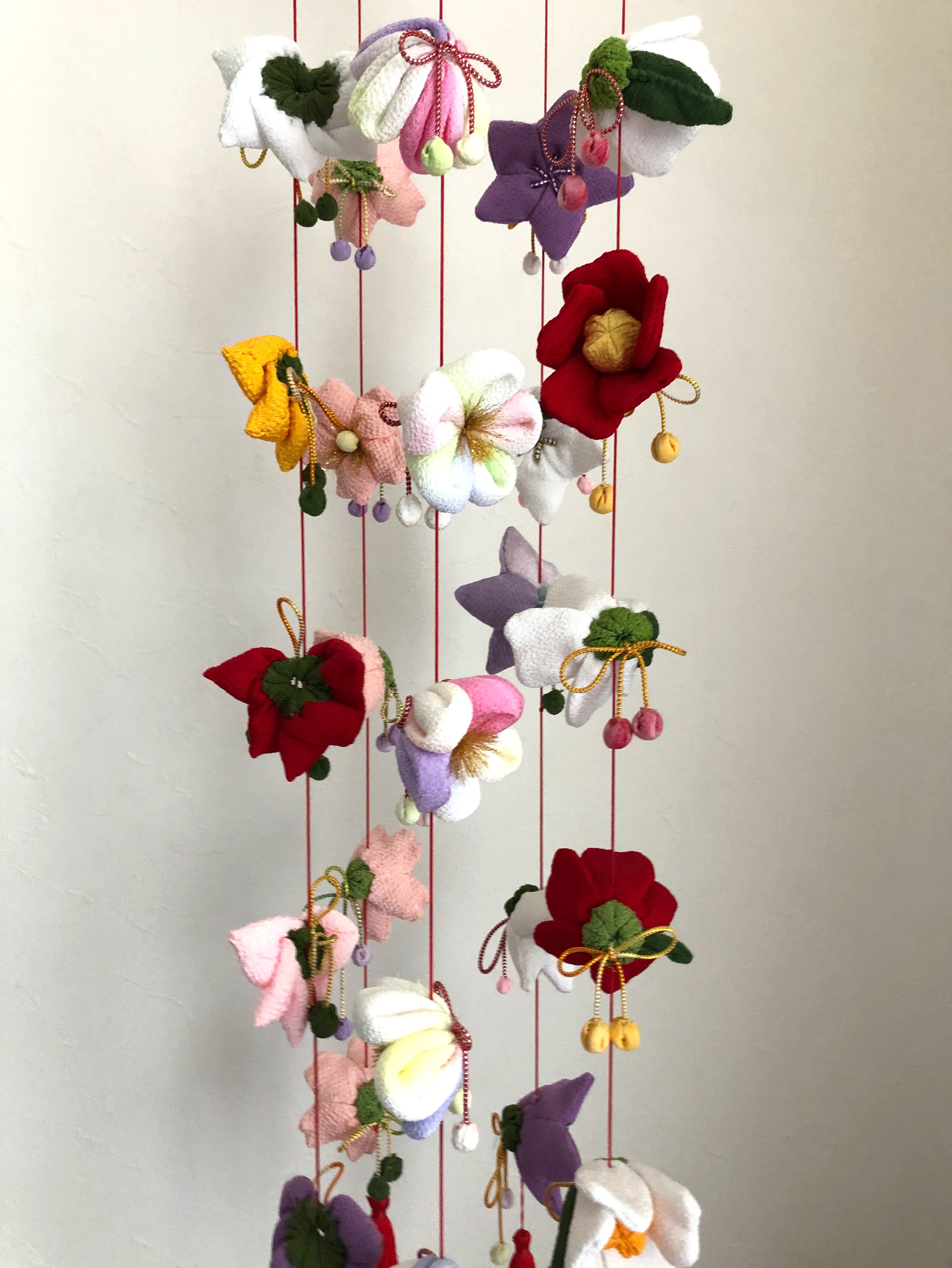 ꕤ*。゜ひな祭り　お花の吊るし飾り　吊るし雛ꕤ*。゜