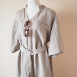 短袖V連衣裙Greige No.7 第1張的照片