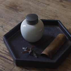 淳山堂-白磁松木柴燒茶罐 自然落灰 文創手工柴燒 第4張的照片