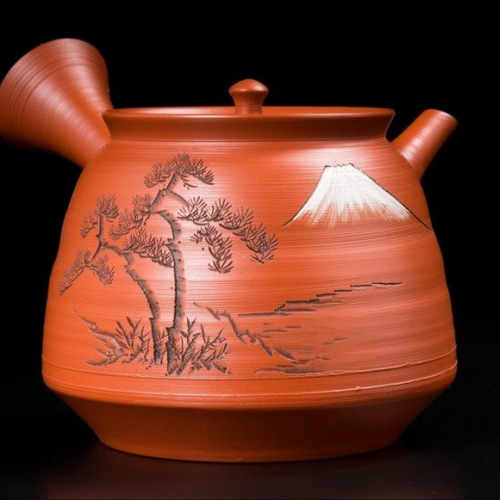 村越风月 急須 師事山田常山 牡丹紋　共箱　共布　美品　1057 日本常滑『常滑名工村越風月造』常滑焼「村越風月」作朱泥富士彫