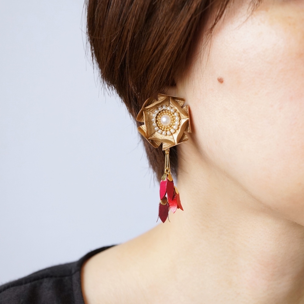 2Way『Flower Shower』紙の軽いピアス [友禅和紙ゴールド*レッド] ペーパージュエリー