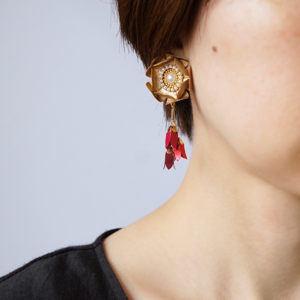 2Way『Flower Shower』紙の軽いピアス [友禅和紙ゴールド*レッド] ペーパージュエリー