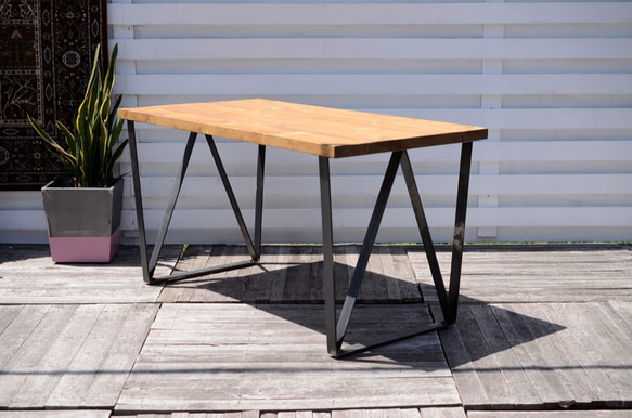 W1000×D840 GL "W-frame" Dining table （鉄脚/ダイニングテーブル/アイアン） 3枚目の画像