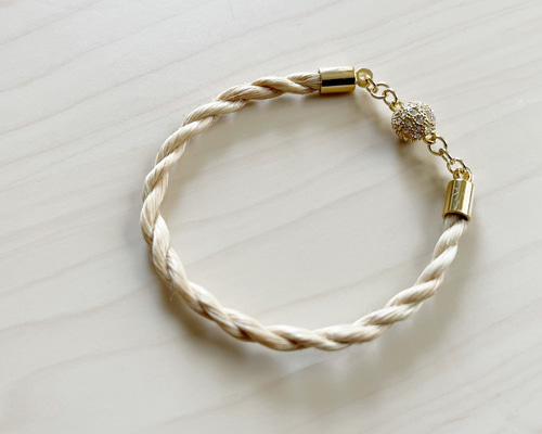 0_9208d99e2488735192f92a342665