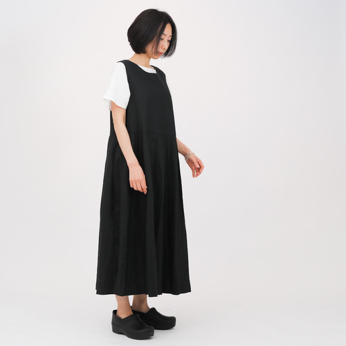 リネンのジャンパースカート 黒 ロングスカート（マキシ丈