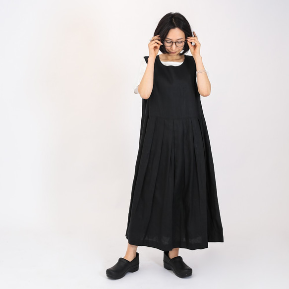 リネンのジャンパースカート　黒 6枚目の画像