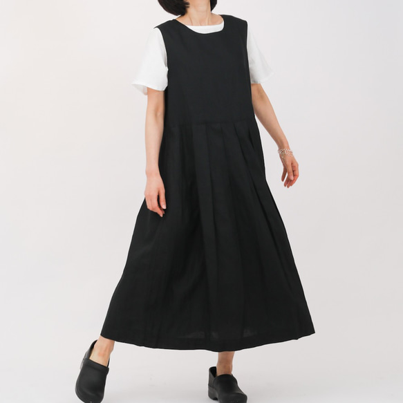 リネンのジャンパースカート　黒 8枚目の画像