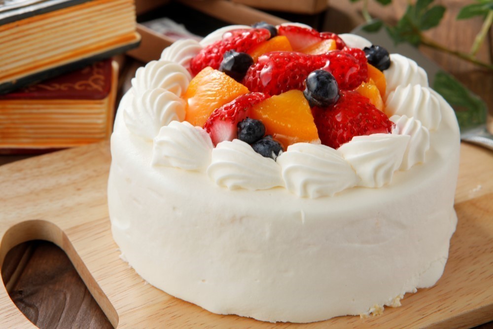生クリームデコレーションケーキ21ｃｍ（8～9人）