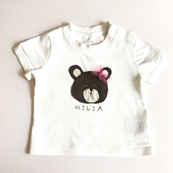 名入れ リボンくまちゃんのTシャツ 1枚目の画像