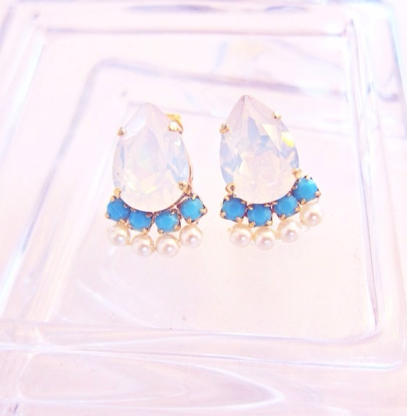 Pear shape Swarovski Earrings/Pierce 1枚目の画像