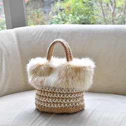 幾何学模様のファー付きかごバッグ ファーバッグ・模様編み（内布付き・受注製作） かごバッグ amitiku